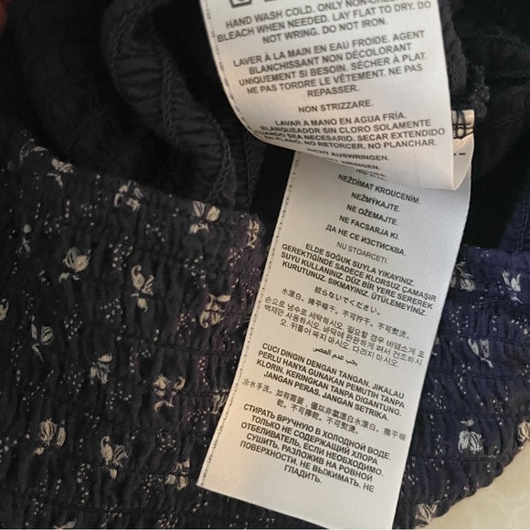 Guess Off-Shoulder Crop Top - Picture 11 of 12